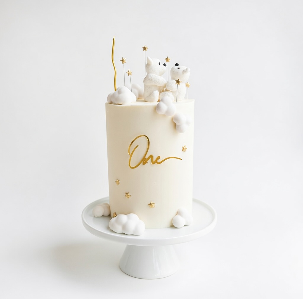 Dreamy Bear Cake